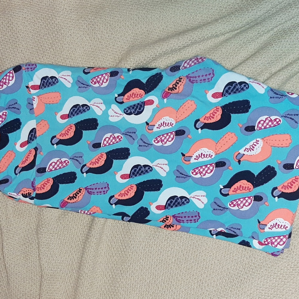 LulaRoe tall and curvy leggings